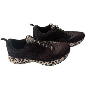 Brooks Revel 5 Black and Leopard Print Sneakers Women’s Size 11